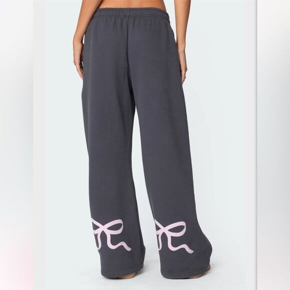 Edikted Bonney Bow Detail Sweatpants - Picture 5 of 9